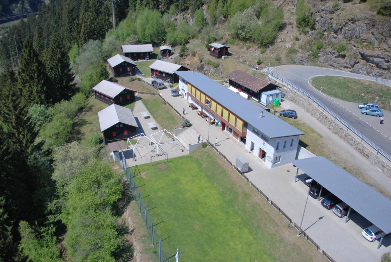 Touring Club Svizzero - Sezione Ticino Hostel Quinto Exterior photo