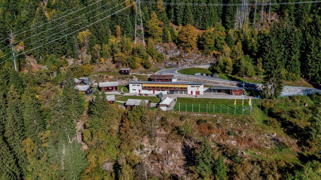 Touring Club Svizzero - Sezione Ticino Hostel Quinto Exterior photo